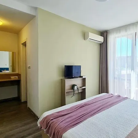 Tarsis Private Studio Apartment Sunny Beach